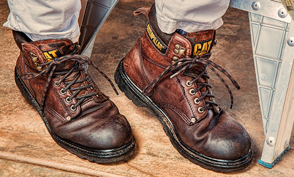 The 8 Best Work Boots For Mechanics in 
